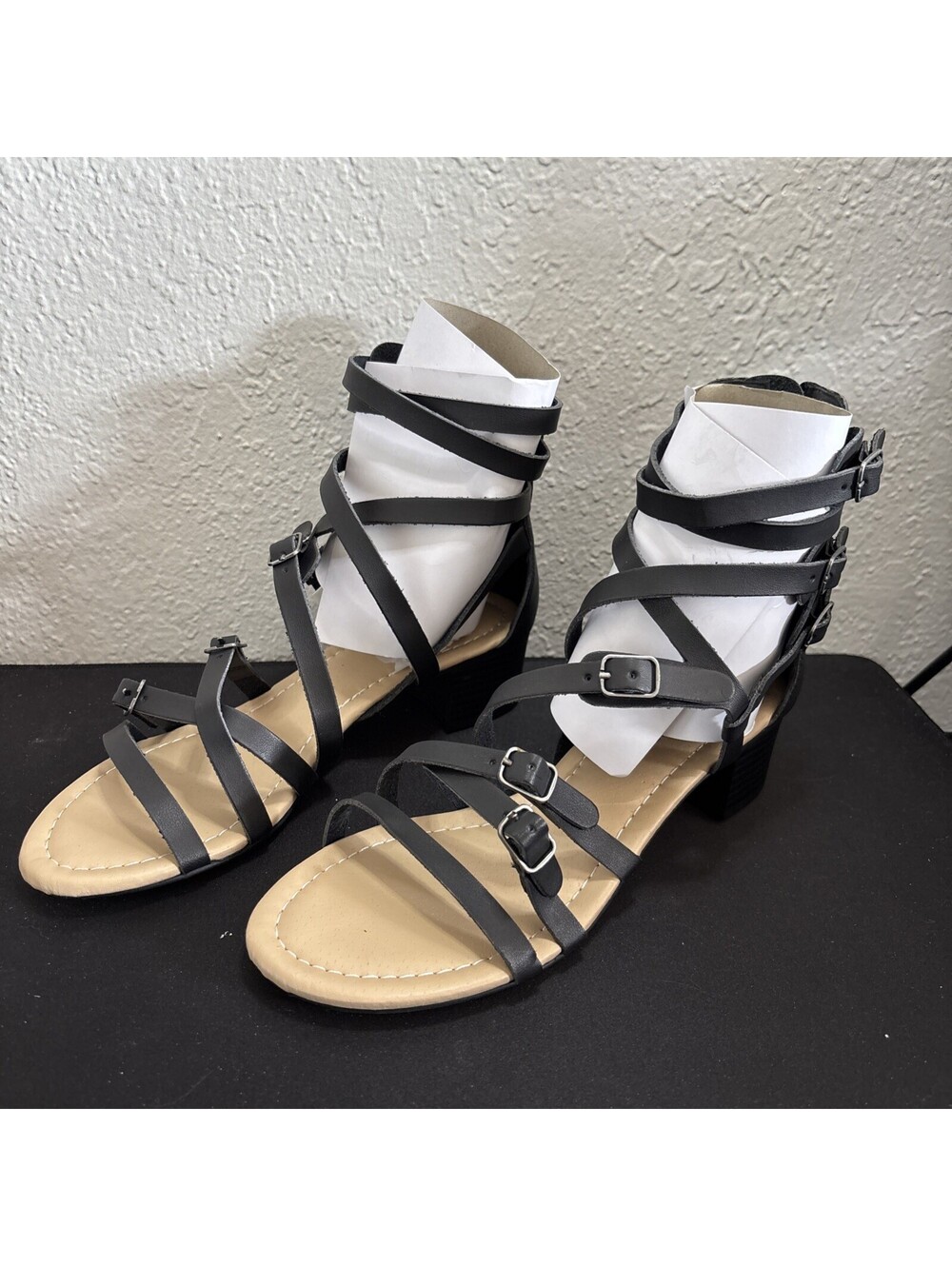 Mark & Maddux Women's Size 6.5 Black Strappy Gladiator Wedge